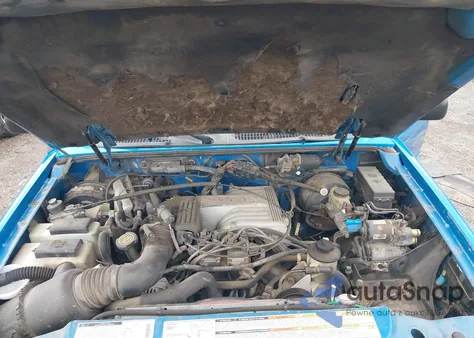 1996 Ford Explorer z USA, uszkodzony, nr VIN 1FMDU35P5TUC60089